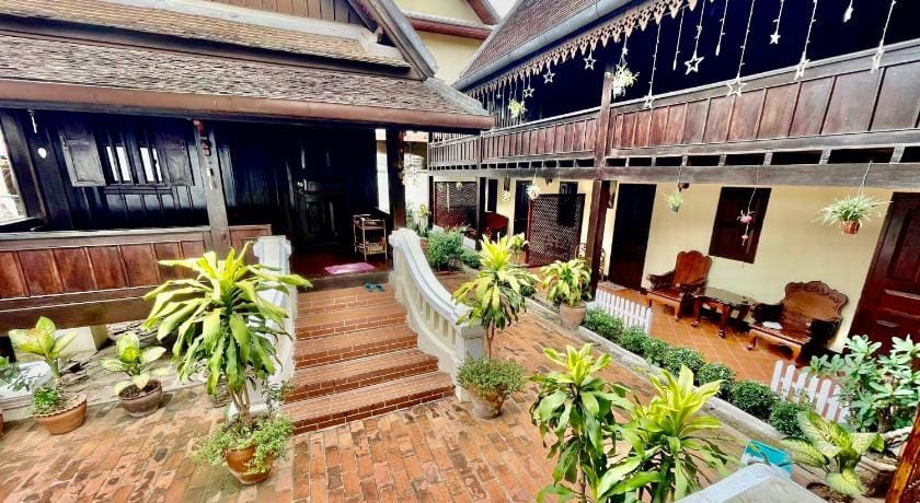 Villa Phathana Boutique Hotel Bed and Breakfast in Luang Prabang