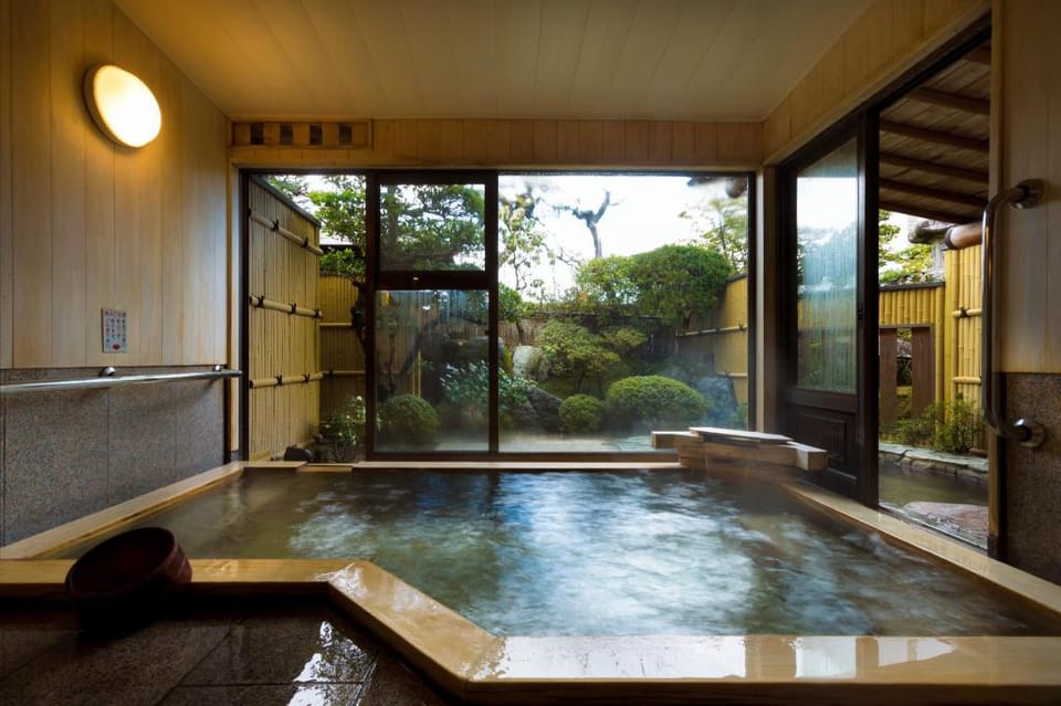 Charoku Bekkan Hotel Ryokan in Kyoto Prefecture