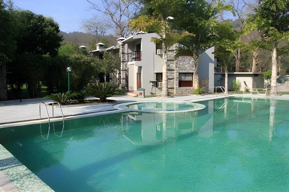 Corbett Suman Grand Resort Hotel in Uttarakhand