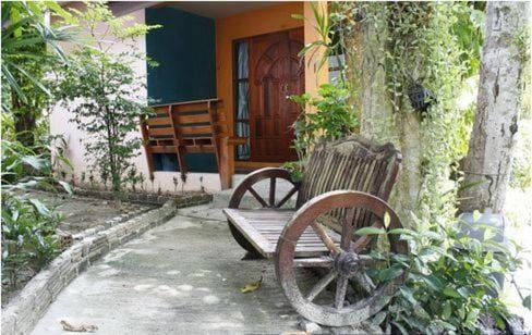 Aonang Green Park Bungalow Bed and Breakfast in Krabi Changwat