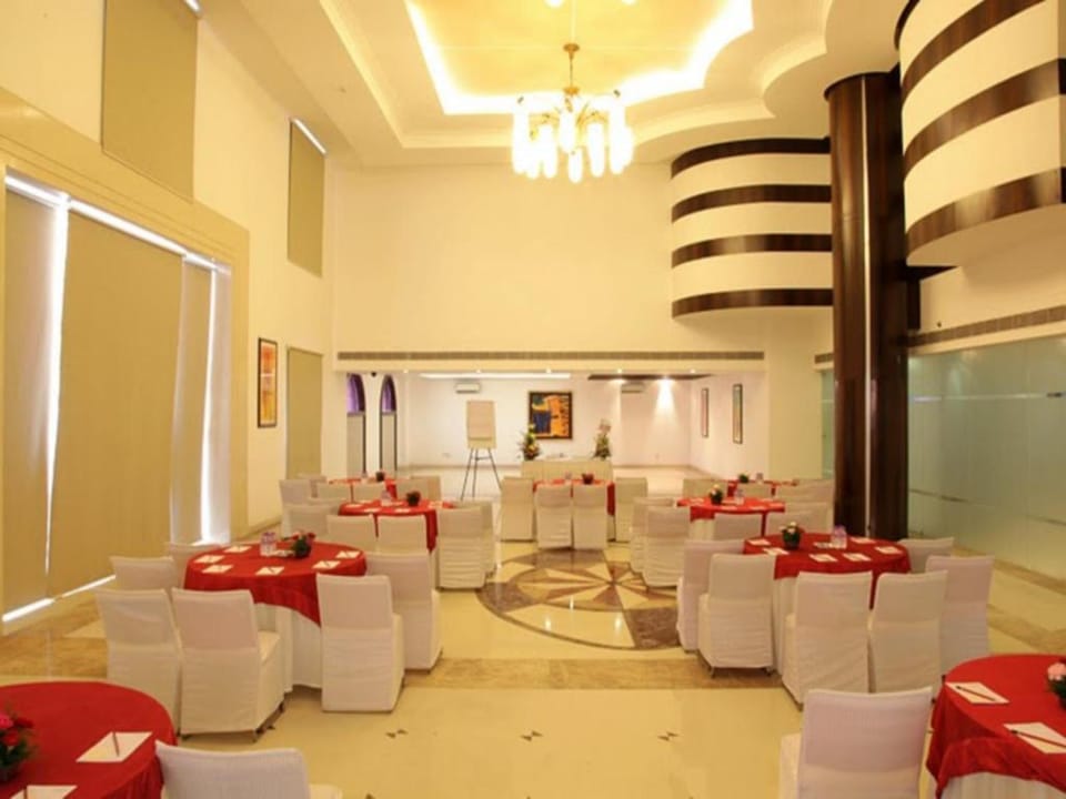 Stellar Resorts by Bel-La Monde Hotel in Gurugram