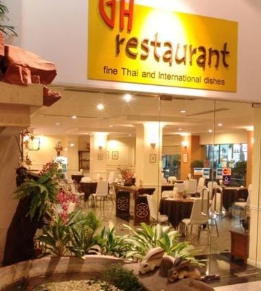 Grand Hotel Hotel in Pattaya City