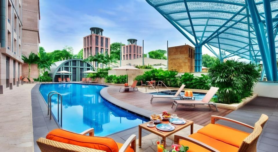 Resorts World Sentosa - Hotel Michael Resort in Singapore