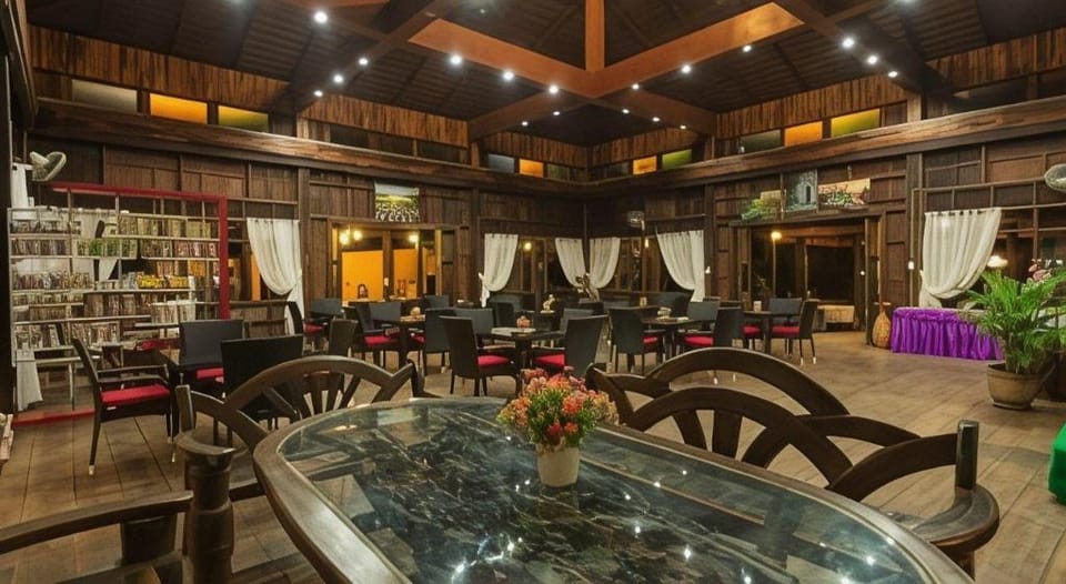 De Bua Valley Hotel in Laos