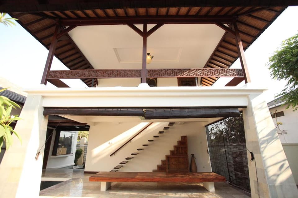 The Wangsa Benoa Hotel in Kuta Selatan