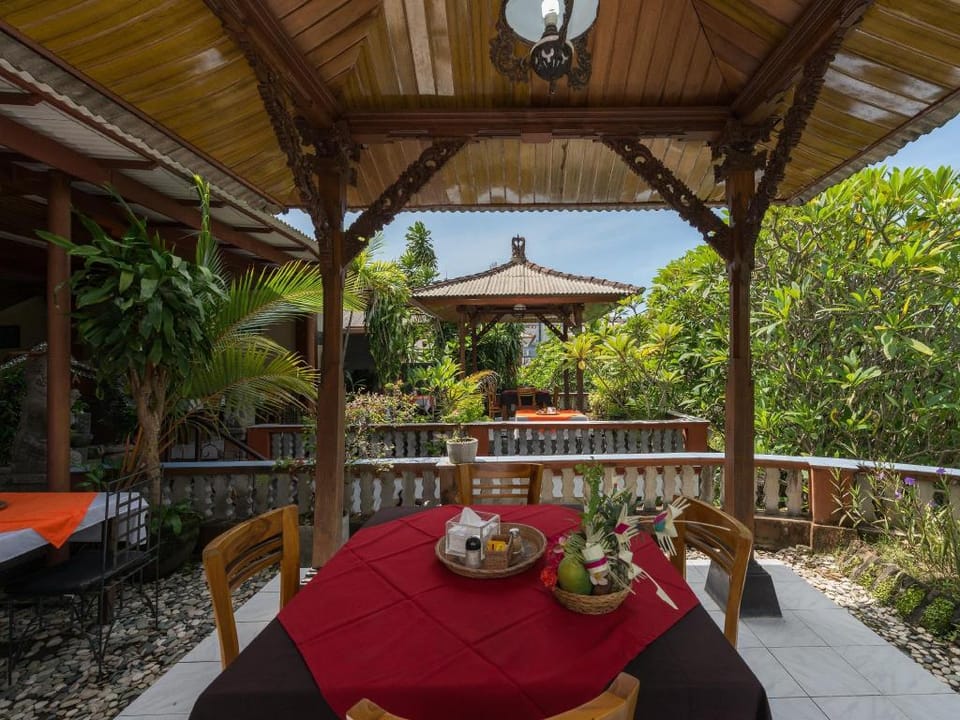 Swastika Bungalows Hotel in Denpasar