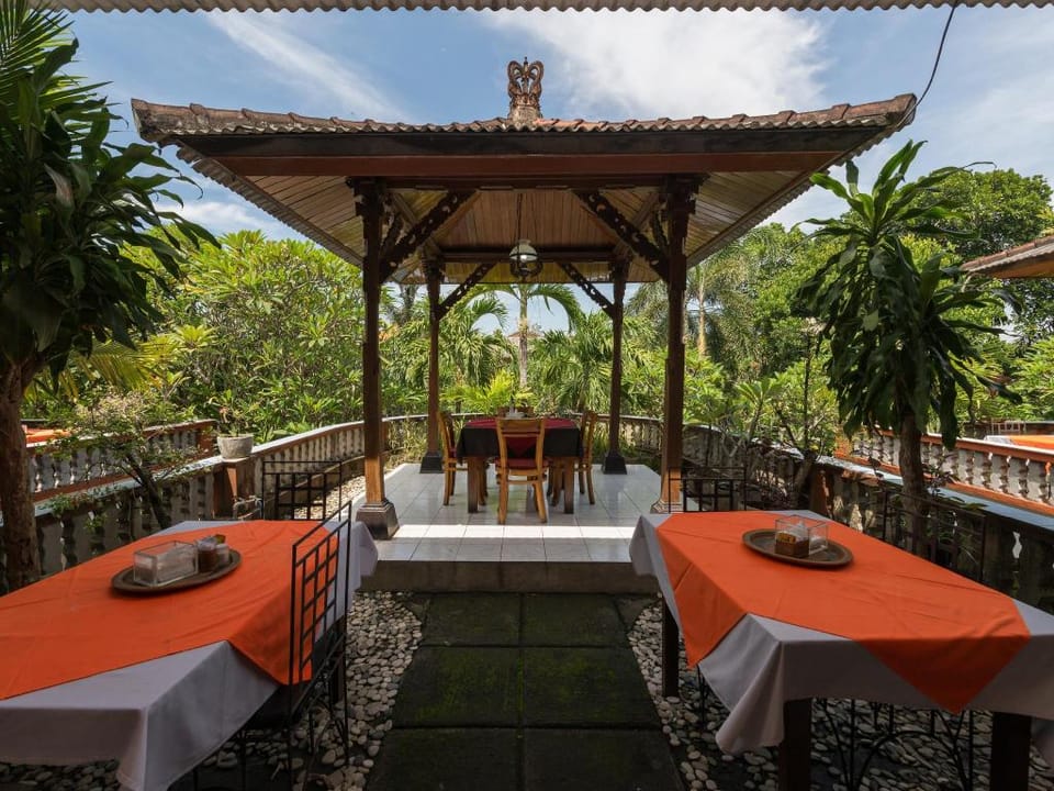 Swastika Bungalows Hotel in Denpasar