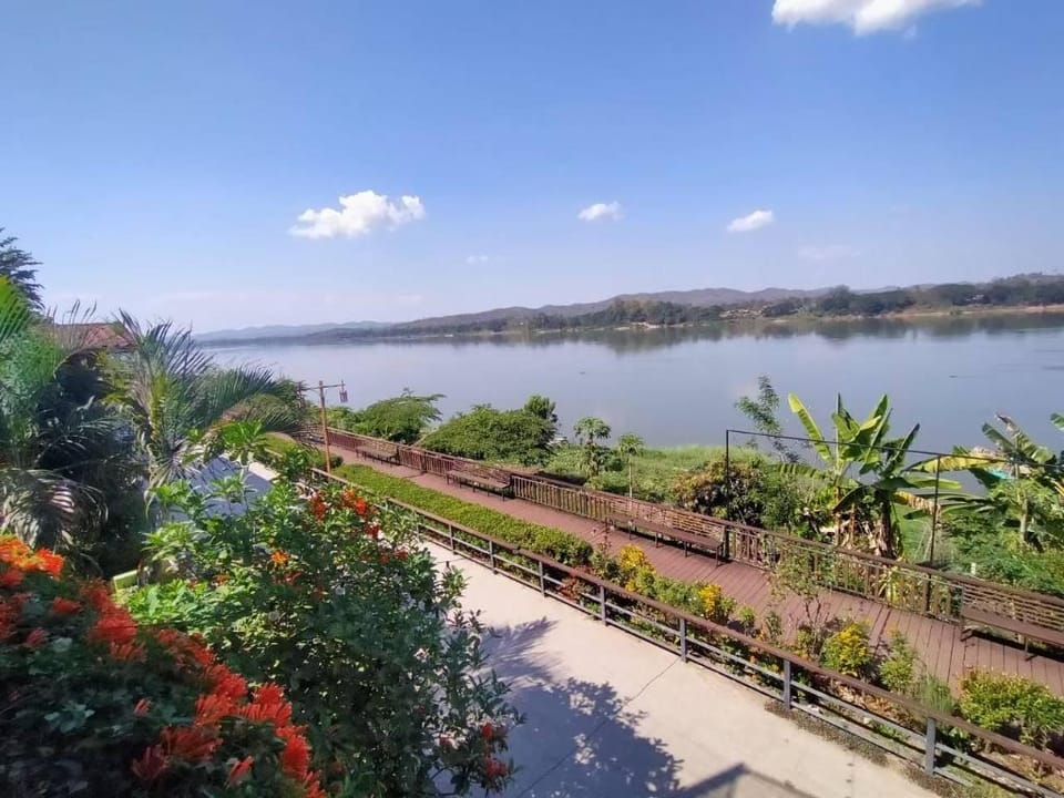 Tonkong Guesthouse & Restaurant Hotel in Vientiane Province, Laos