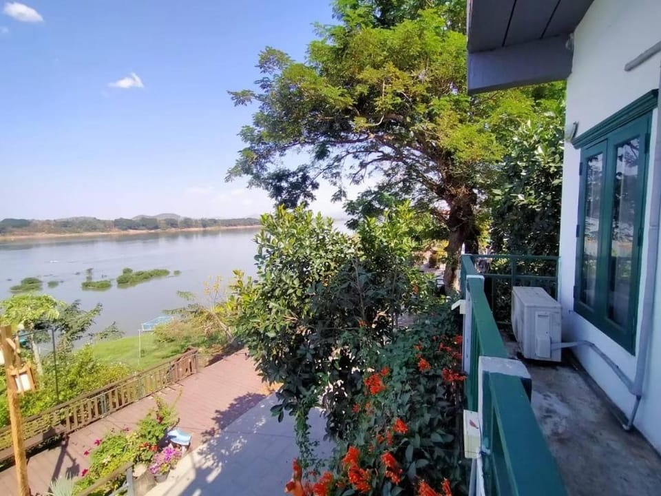 Tonkong Guesthouse & Restaurant Hotel in Vientiane Province, Laos