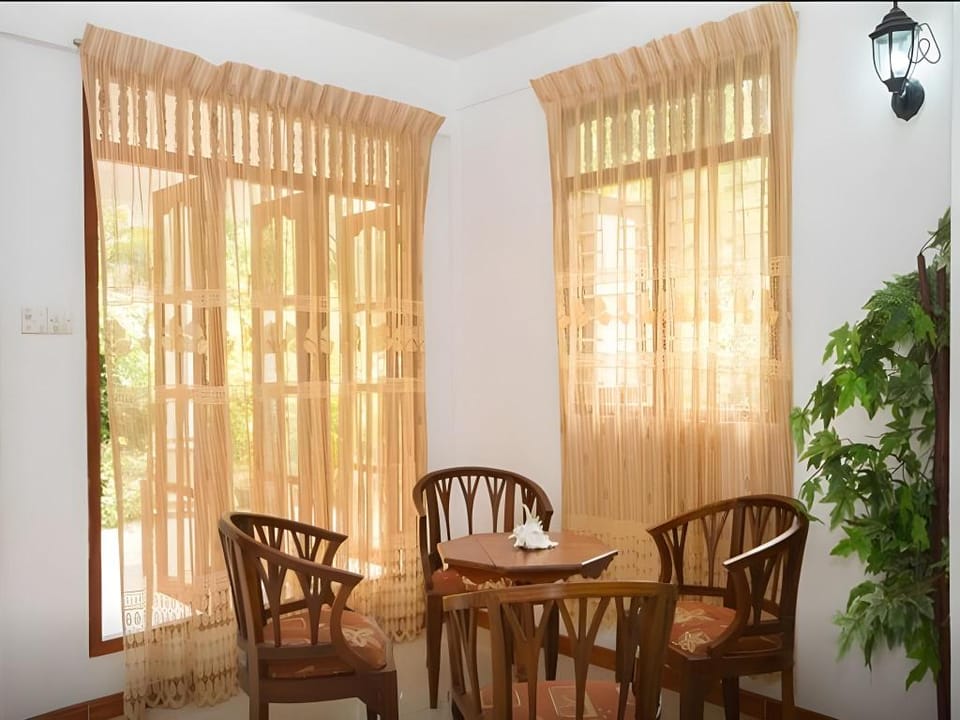 White Villa Hotel in Western Province