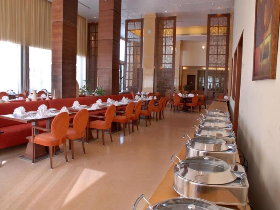 Hotel Cambay Grand - Kukas Hotel in Rajasthan