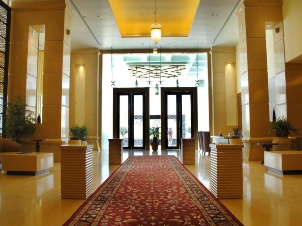 Hotel Cambay Grand - Kukas Hotel in Rajasthan