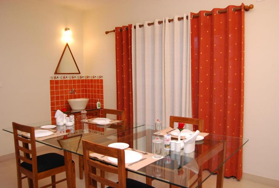 Sterling Living Space - Residency Road Apartment in Bengaluru