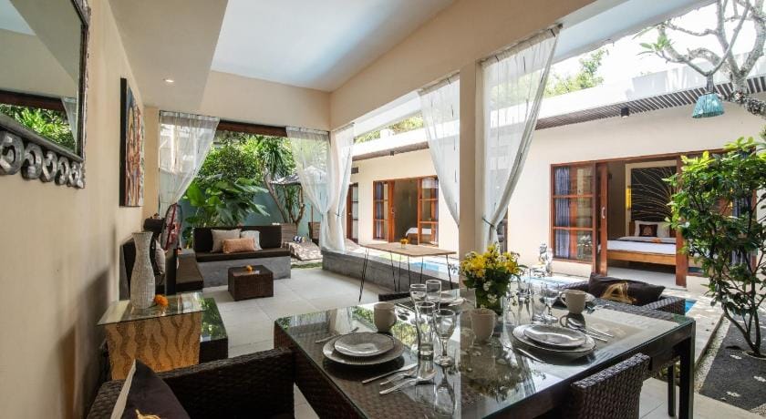 Enigma Bali Villas Hotel in North Kuta