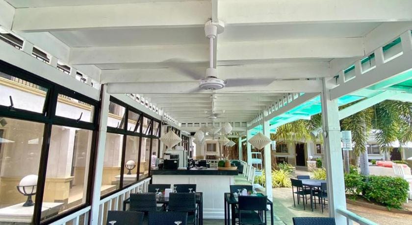 Panglao Regents Park Resort in Panglao