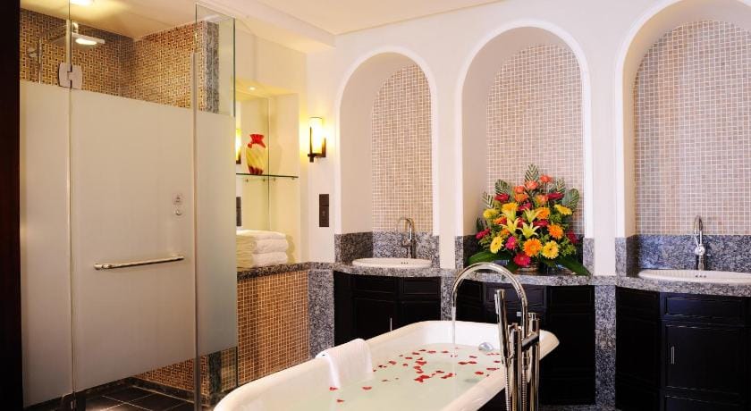 Shengyi Holiday Villa Hotel & Suites Hotel in Sanya