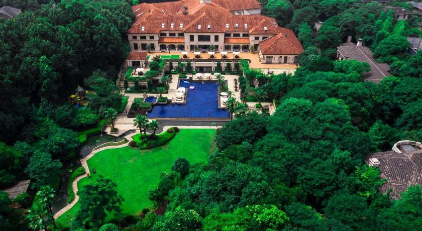 Hangzhou Rose Garden Resort and Spa Hotel in Hangzhou