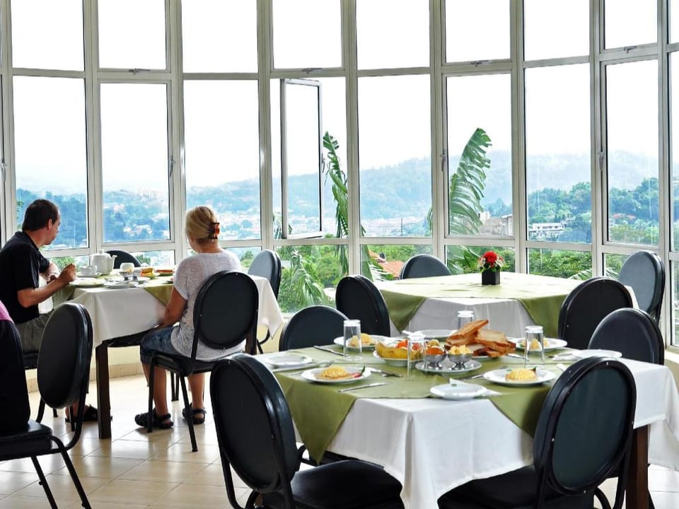 Kandyan View Holiday Bungalow Hotel in Kandy