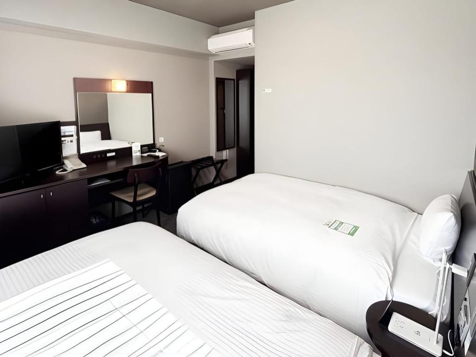 Hotel Route-Inn Iyo-Saijo Hotel in Japan