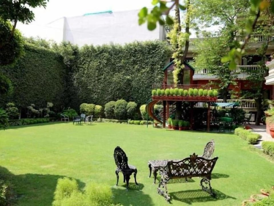 The Estate Villa Bed and Breakfast in New Delhi