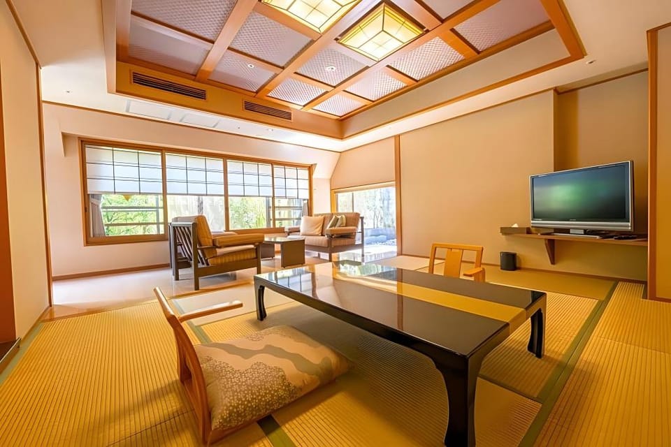 Hakone Hotel Kajikaso Ryokan in Hakone