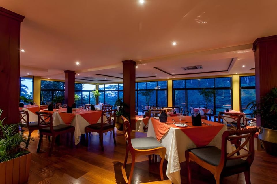 Hunasfalls Hotel Resort in Central Province