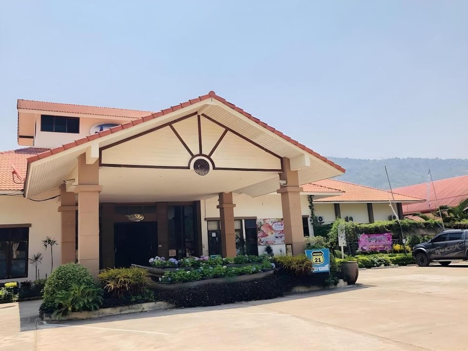 Phurua Bussaba Resort & Spa Hotel in Laos