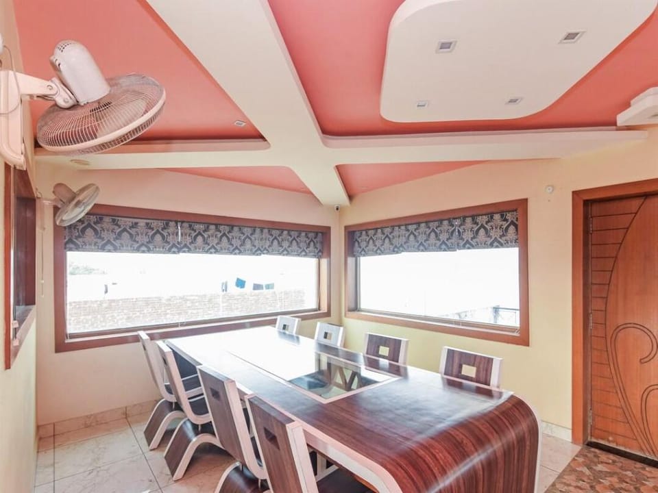 Rahul Guest House Bed and Breakfast in Varanasi