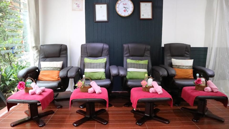 Sunshine Guest House Hotel in Hua Hin District