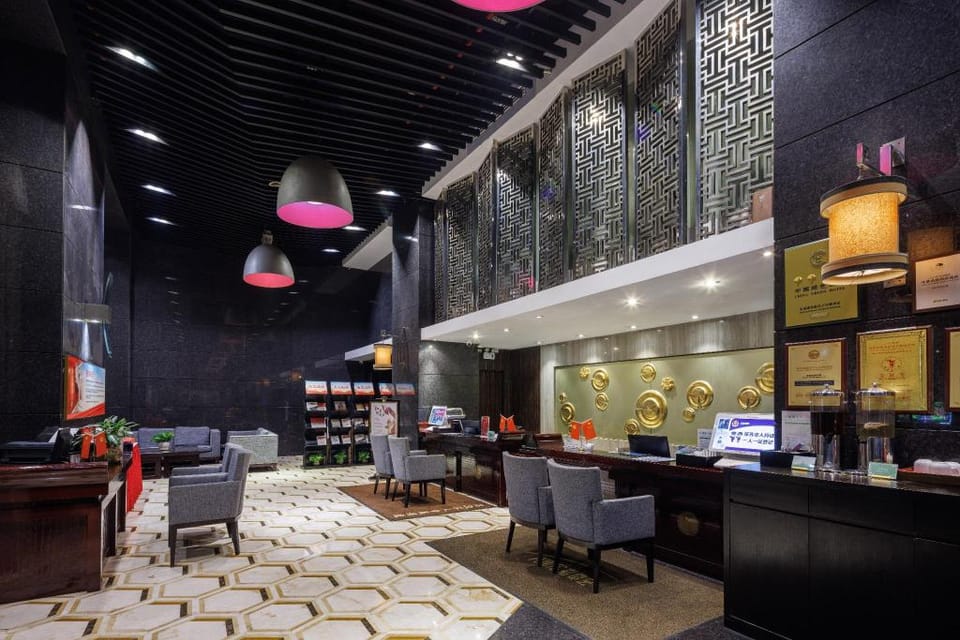 Sunflower Hotel & Residence, Shenzhen Apartment hotel in Hong Kong