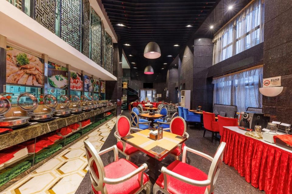 Sunflower Hotel & Residence, Shenzhen Apartment hotel in Hong Kong