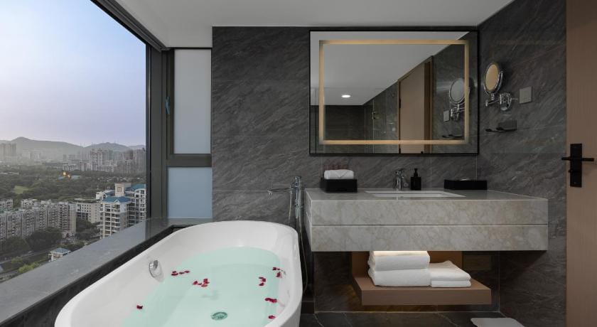 Sunflower Hotel & Residence, Shenzhen Apartment hotel in Hong Kong