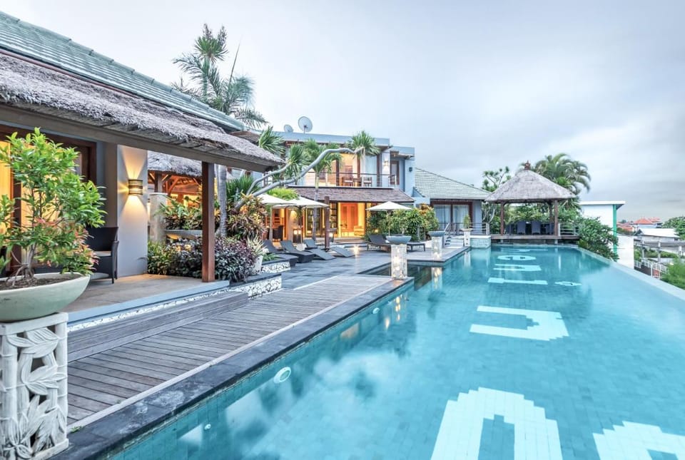 Villa Hening Jimbaran Villa in Kuta Selatan