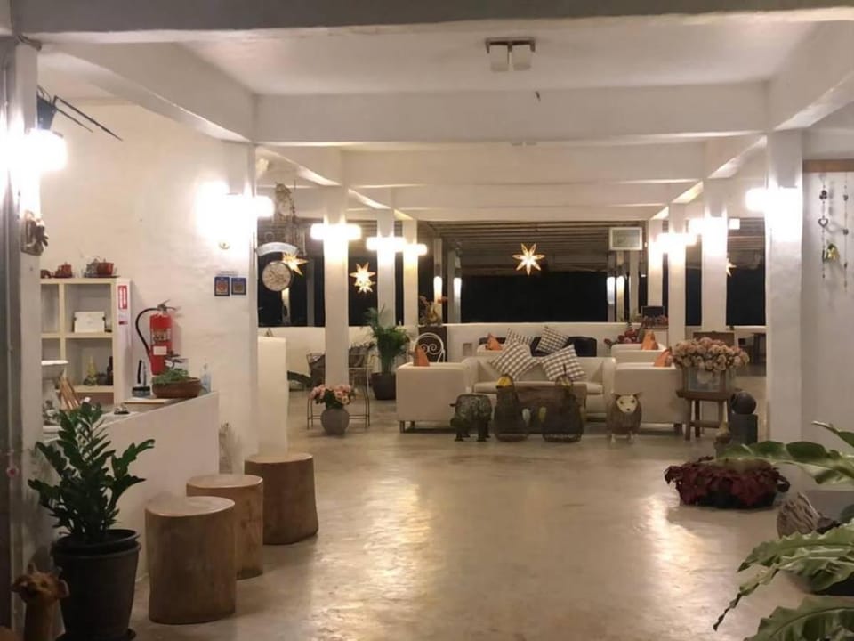 Samunthitar Resort Hotel in Laos