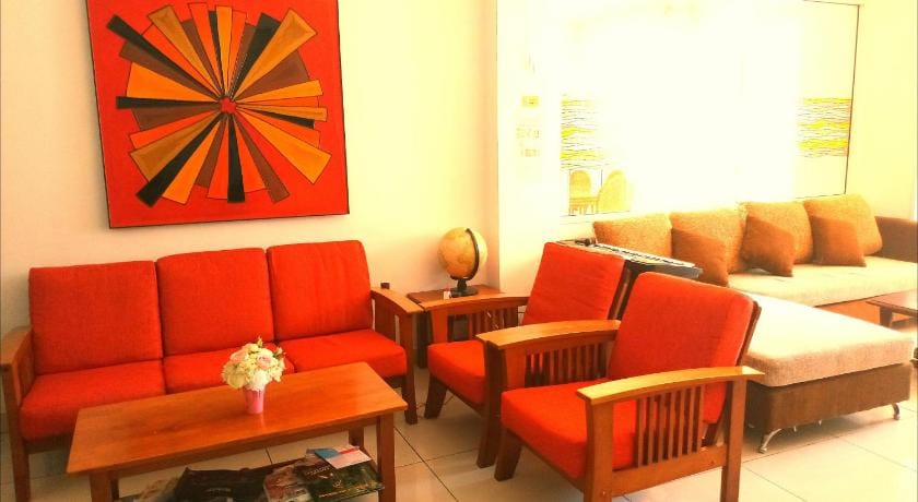 Jomtien Hostel Bed and Breakfast in Pattaya City
