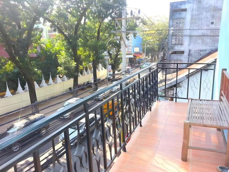Mixok Guesthouse Hotel in Vientiane