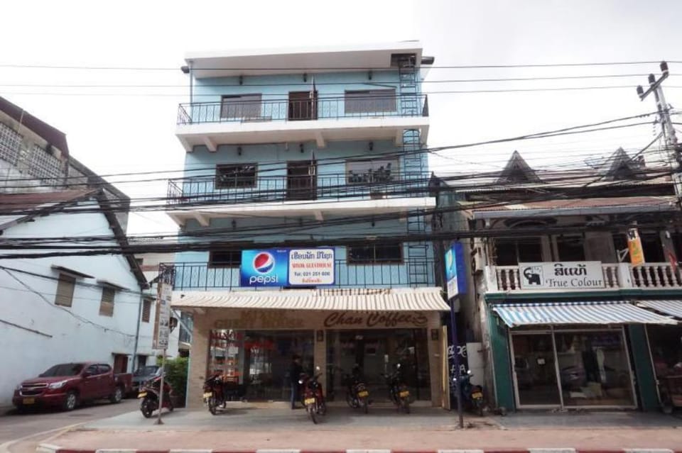 Mixok Guesthouse Hotel in Vientiane