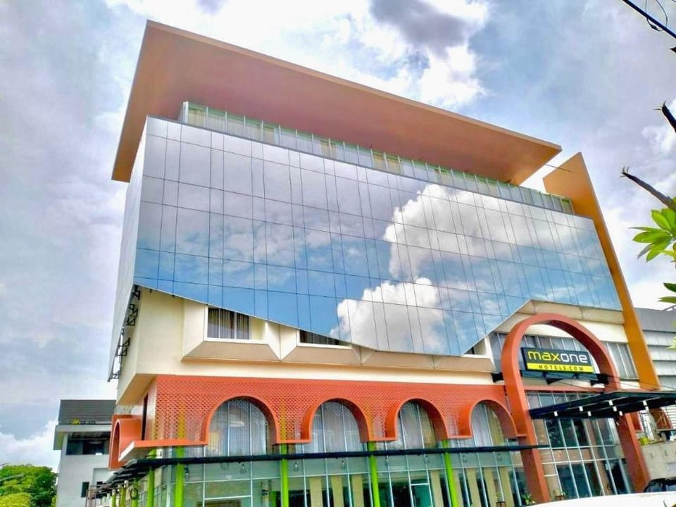MaxOneHotels at Vivo Palembang Hotel in Indonesia