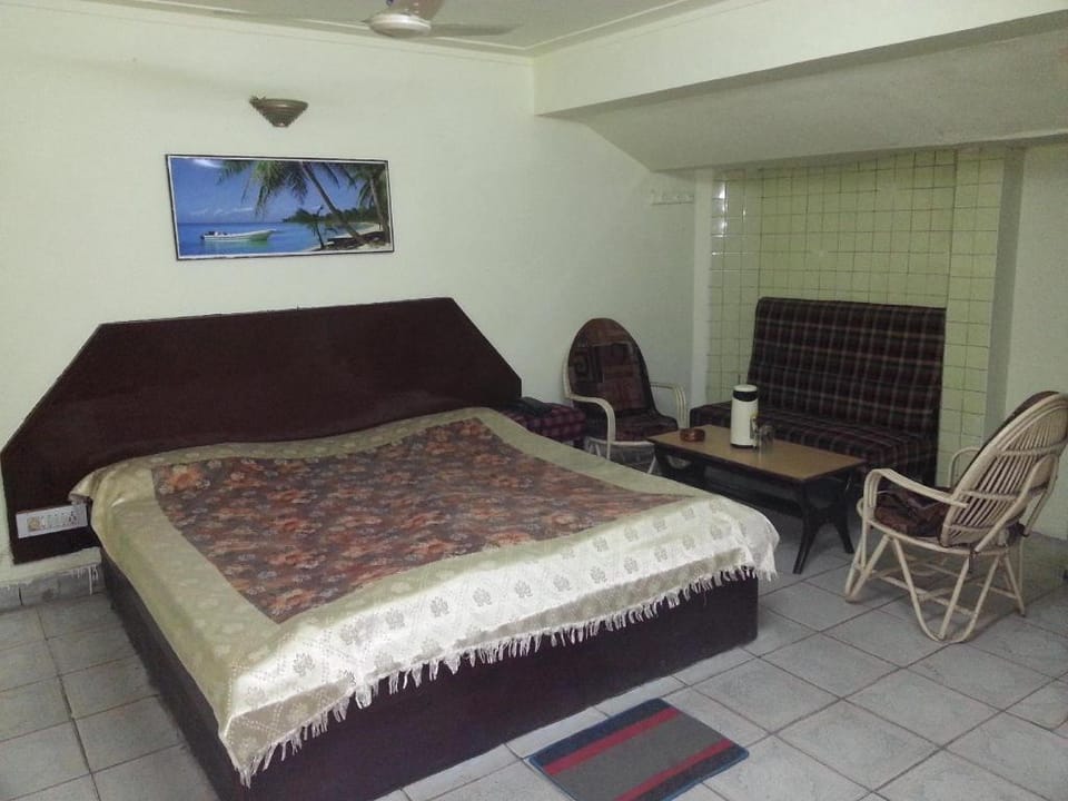 Hotel Raj Deluxe Hotel in Uttar Pradesh