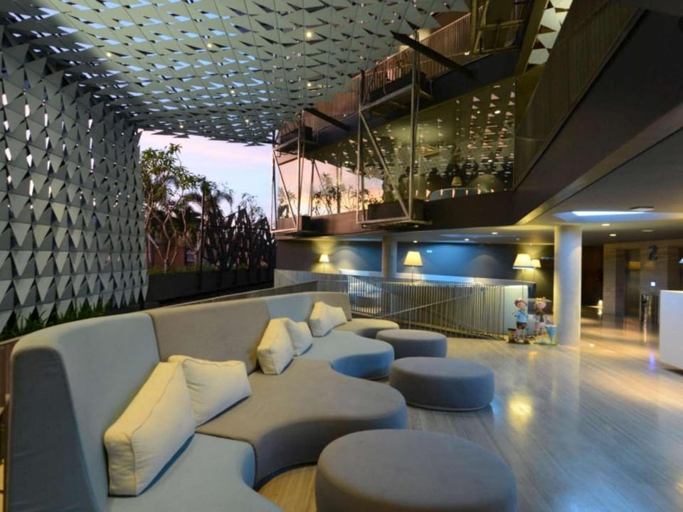 Ize Hotel Seminyak Hotel in Kuta