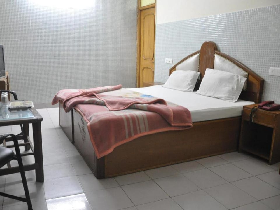 Hotel Grand Plaza Chandigarh Hotel in Chandigarh