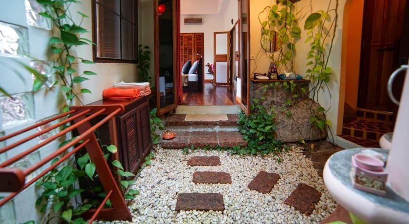 La Cigale Bed and Breakfast in Ko Tao