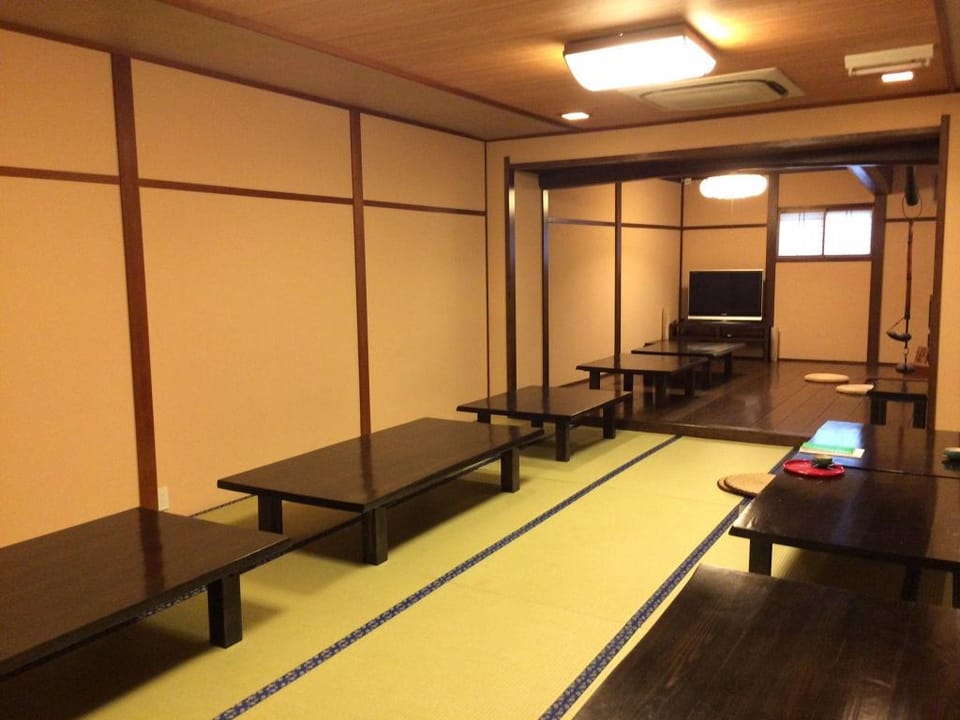 Minshuku Kuwataniya Ryokan Bed and Breakfast in Takayama