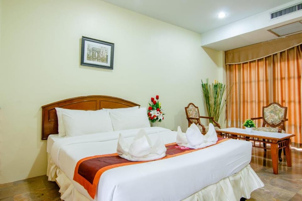 Goldenland Resort & Camp Campground/ 
RV Resort in Laos