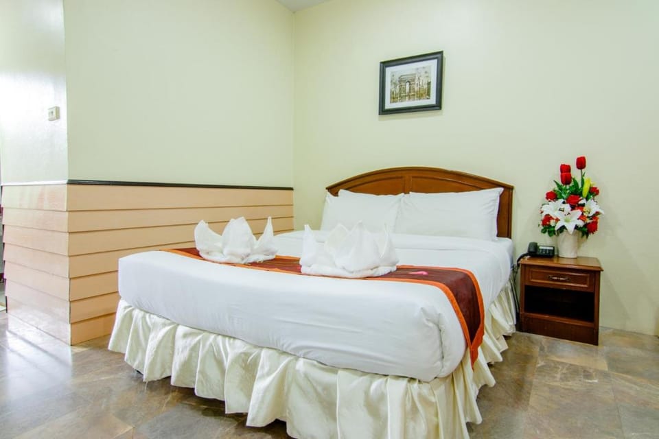 Goldenland Resort & Camp Campground/ 
RV Resort in Laos
