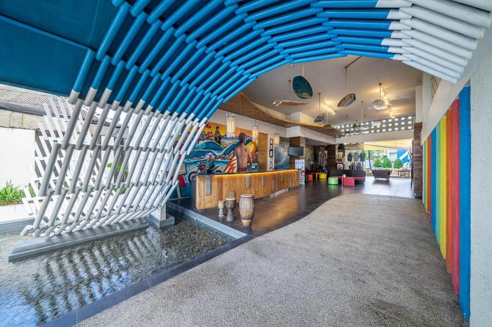 Bliss Surfer Legian Hotel in Kuta