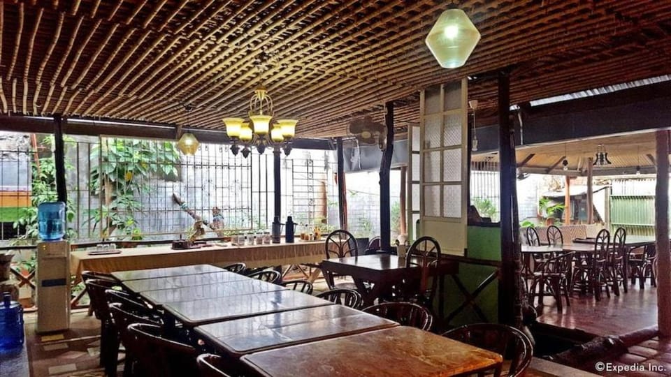Lola Itang Pension and Restaurant Hotel in Puerto Princesa