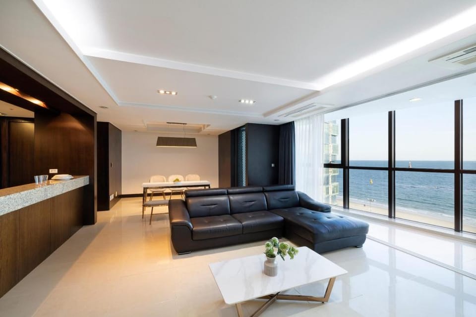 Pale De CZ Condo Resort in Busan