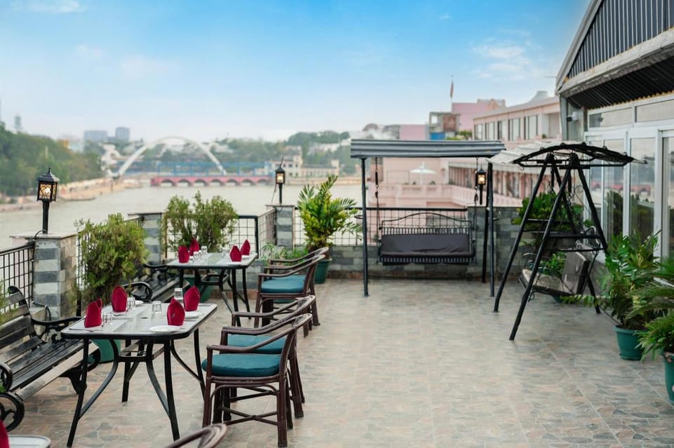 ECKO Antarman Ganges Hotel in Uttarakhand