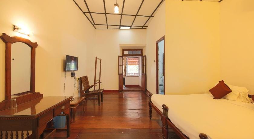 Hotel Rossitta Wood Castle Bed and Breakfast in Kochi